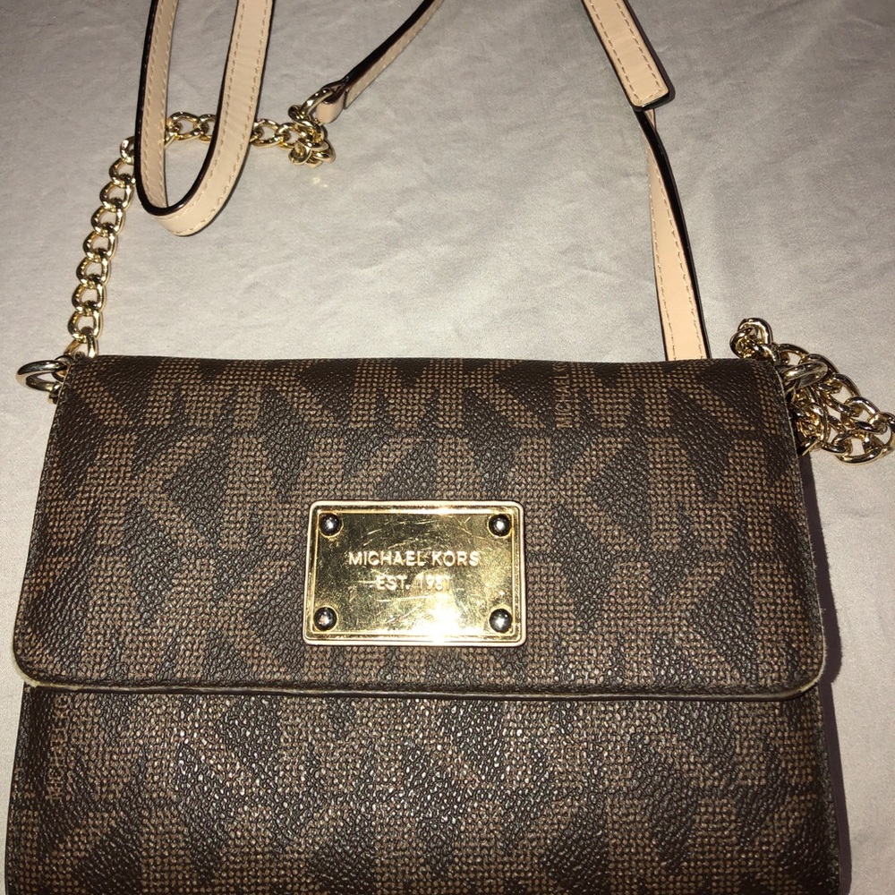 MICHAEL MICHAEL KORS LEATHER LOGO CROSSBODY BAG